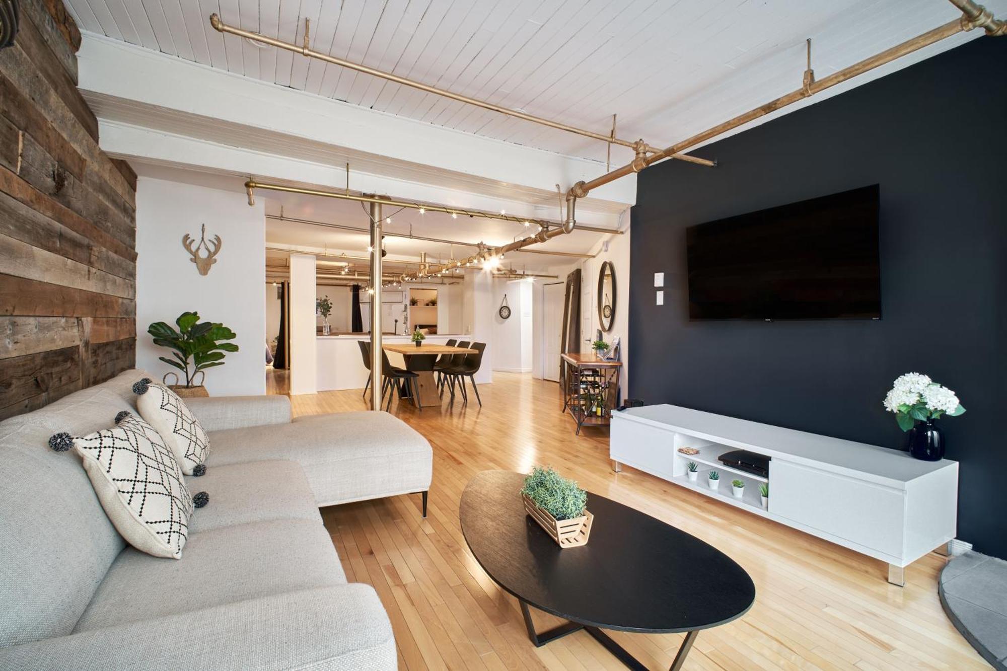 Lion'S Den // Spacious 1500 Sqft Квебек Экстерьер фото